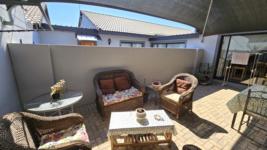 2 Bedroom Property for Sale in Ifafi North West